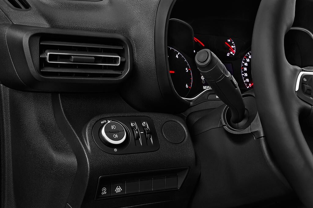 Opel Combo (Baujahr 2019) Edition 4 Türen Lüftung