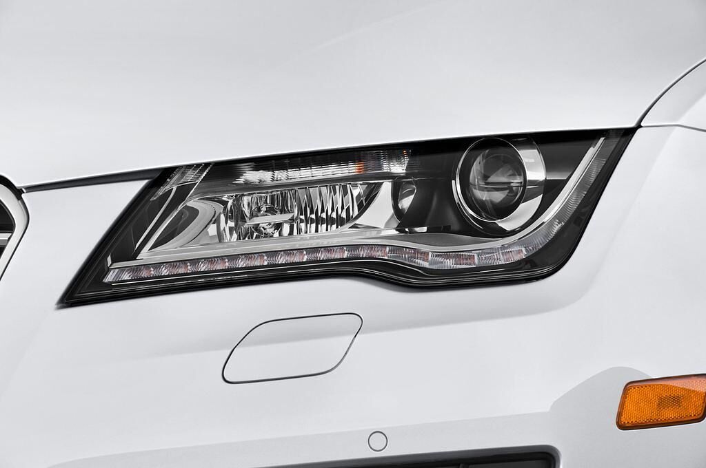Audi A7 (Baujahr 2012) 3.0 TFSI Quattro 5 Türen Scheinwerfer