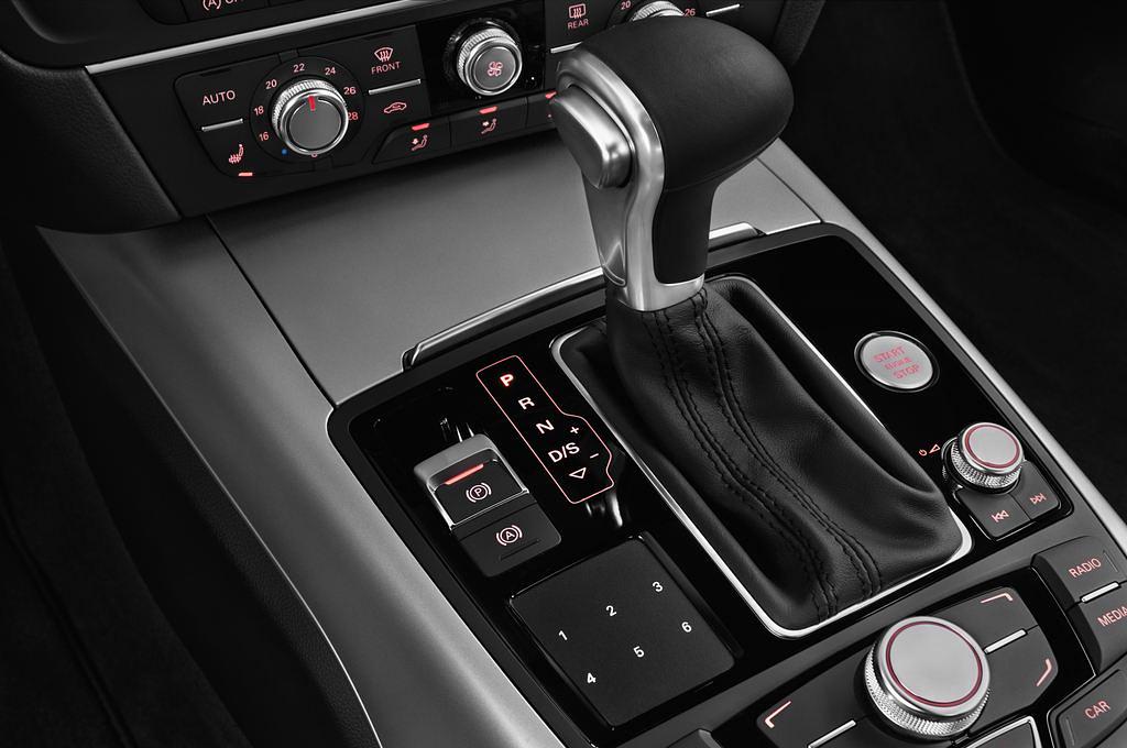 Audi A7 (Baujahr 2013) - 5 Türen Schalthebel