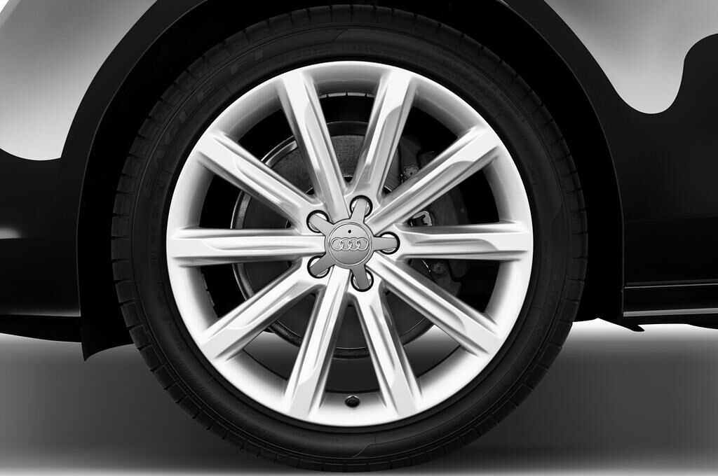 Audi A7 (Baujahr 2013) - 5 Türen Reifen und Felge