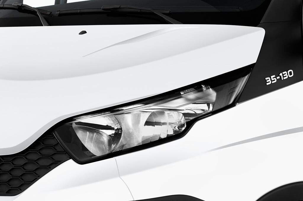 Iveco Daily (Baujahr 2018) - 4 Türen Scheinwerfer