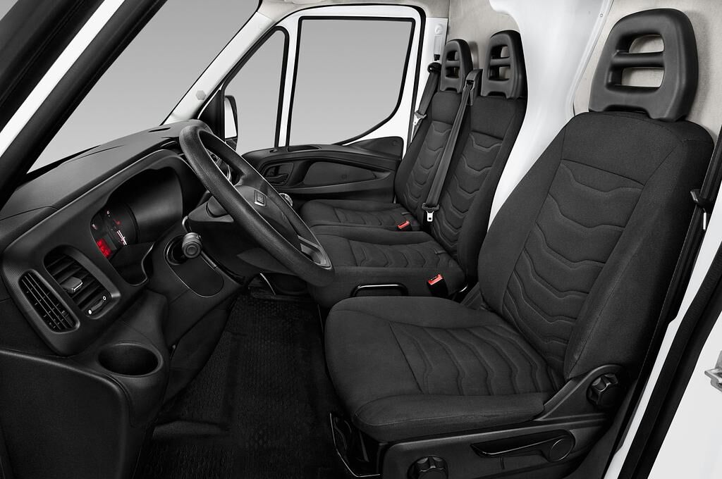 Iveco Daily (Baujahr 2018) - 4 Türen Vordersitze