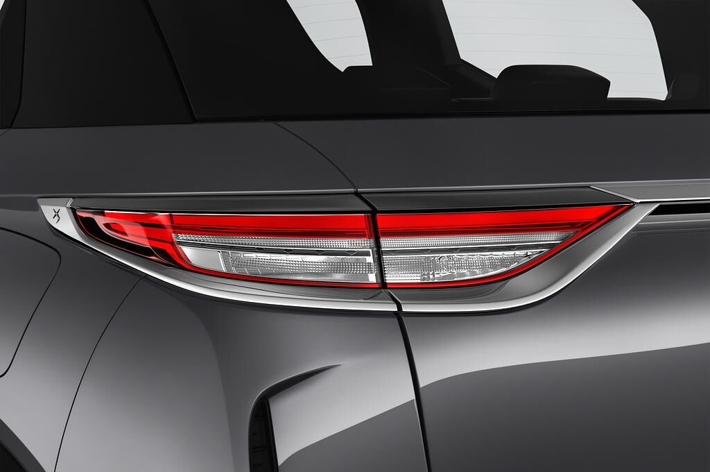 DS DS 3 Crossback (Baujahr 2019) Performance Line 5 Türen Rücklicht