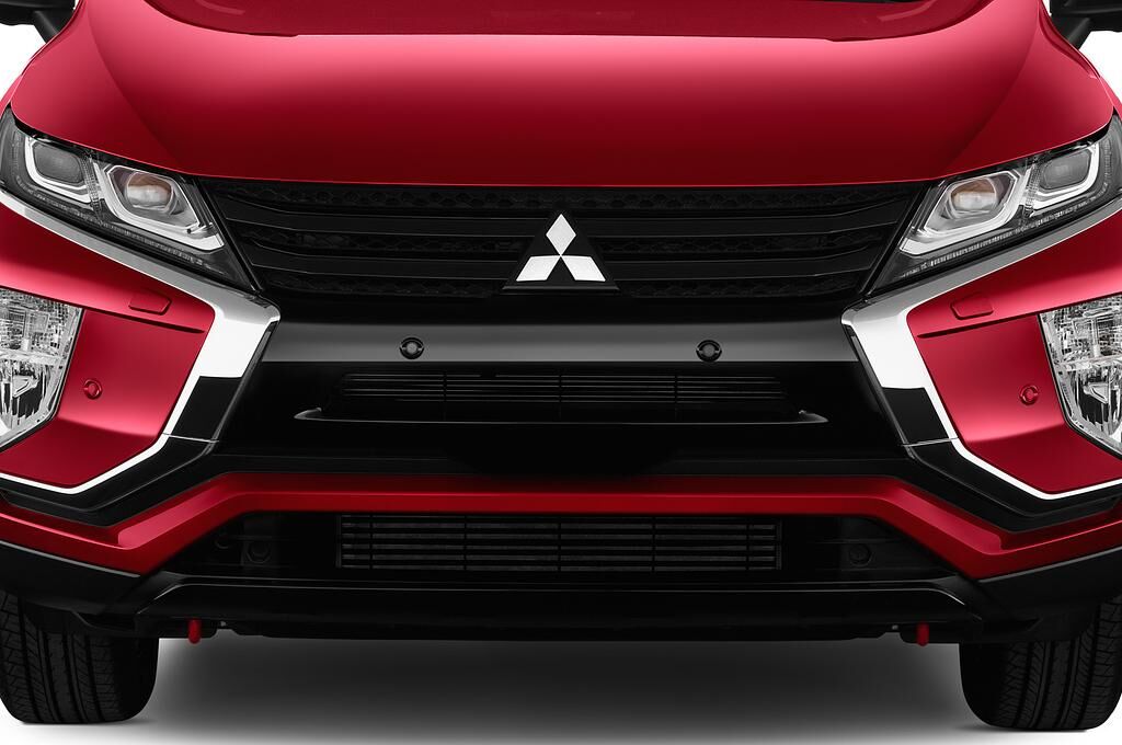 Mitsubishi Eclipse Cross (Baujahr 2020) Diamant+ 5 Türen Kühlergrill und Scheinwerfer