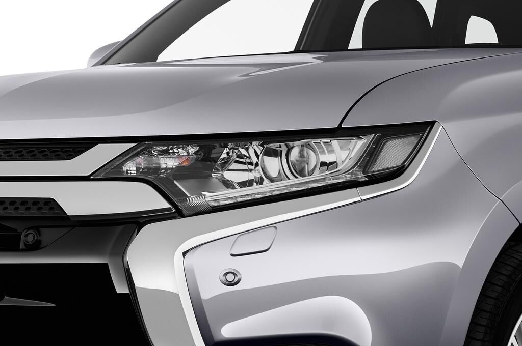 Mitsubishi Outlander PHEV (Baujahr 2020) Basis 5 Türen Scheinwerfer