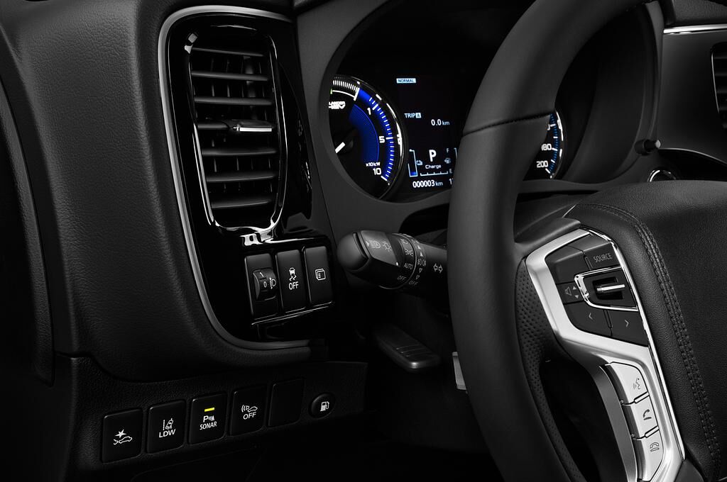 Mitsubishi Outlander PHEV (Baujahr 2020) Basis 5 Türen Lüftung