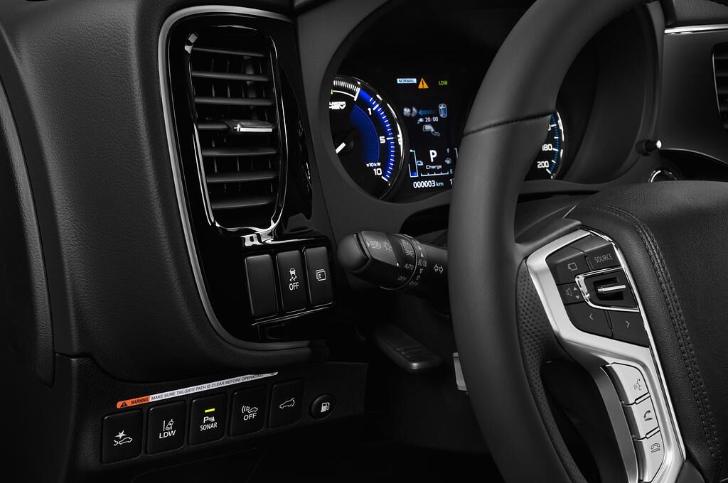 Mitsubishi Outlander PHEV (Baujahr 2020) Top 5 Türen Lüftung