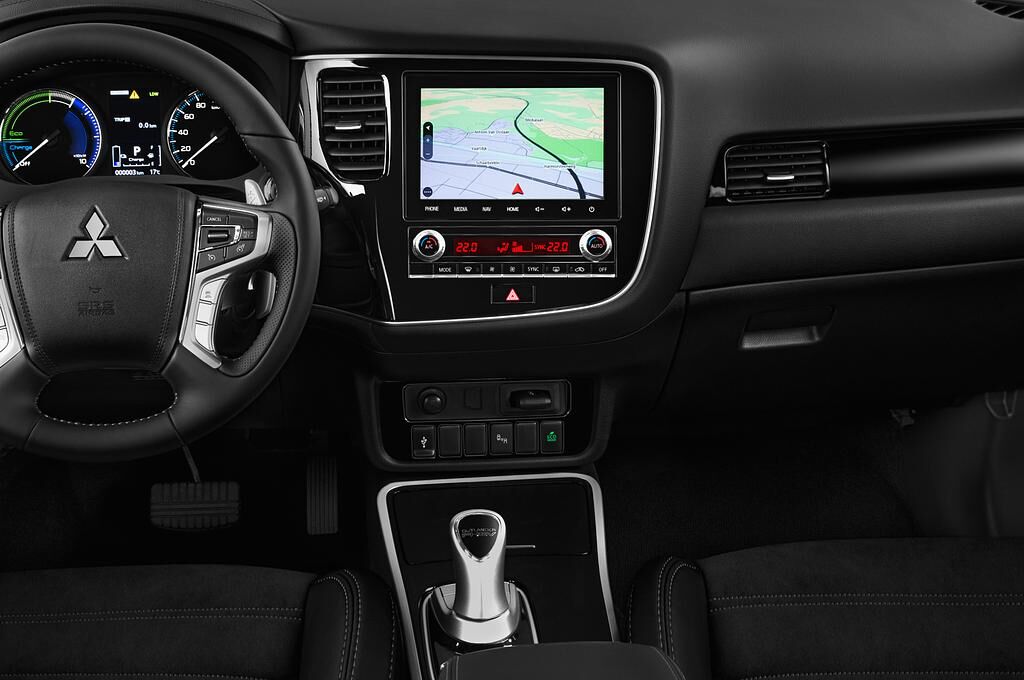 Mitsubishi Outlander PHEV (Baujahr 2020) Plus 5 Türen Mittelkonsole