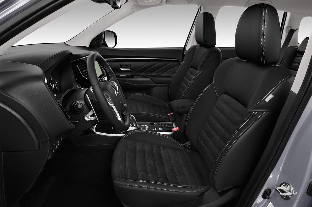 Mitsubishi Outlander PHEV (Baujahr 2020) Plus 5 Türen Vordersitze