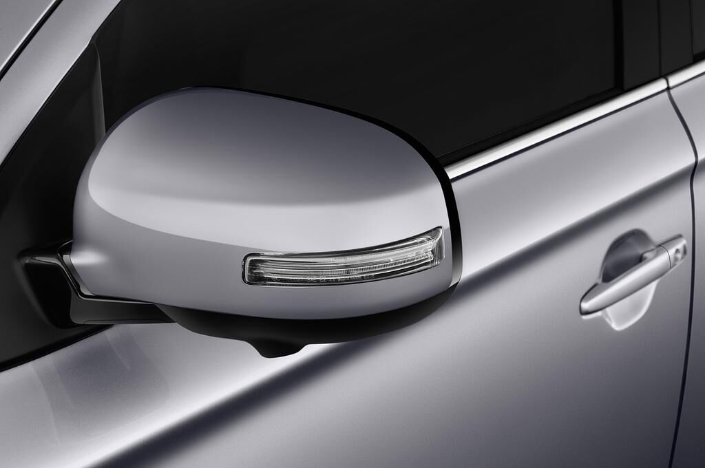 Mitsubishi Outlander PHEV (Baujahr 2020) Plus 5 Türen Außenspiegel