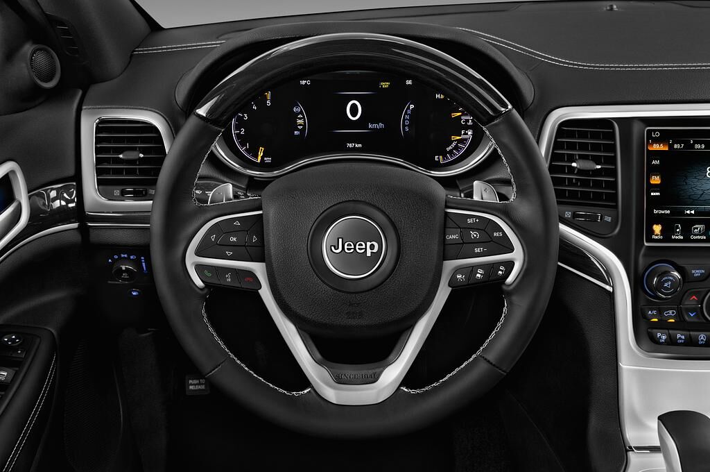 Jeep Grand Cherokee (Baujahr 2018) Overland 5 Türen Lenkrad