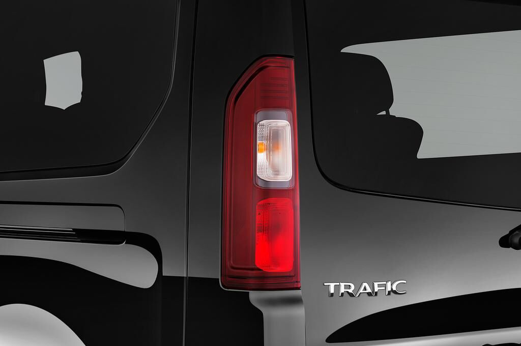 Renault Trafic (Baujahr 2020) Space Class 4 Türen Rücklicht