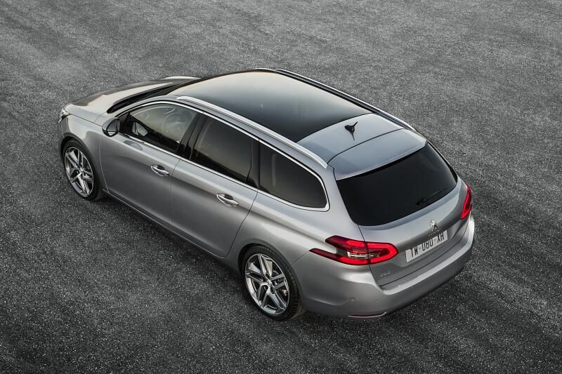 Peugeot 308 SW 1.2 e-THP - auf Wunsch gibt es Sonnenlicht von oben