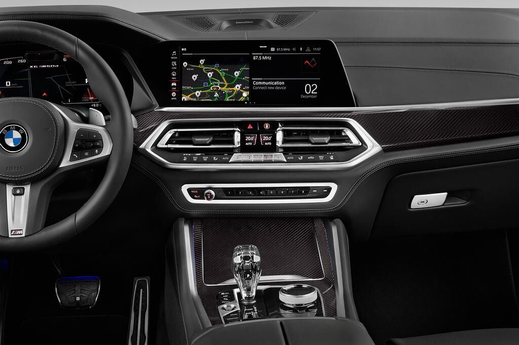 BMW X6 (Baujahr 2020) M Automobile 5 Türen Mittelkonsole