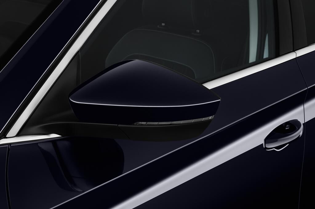 Skoda Superb Combi (Baujahr 2020) Style 5 Türen Außenspiegel