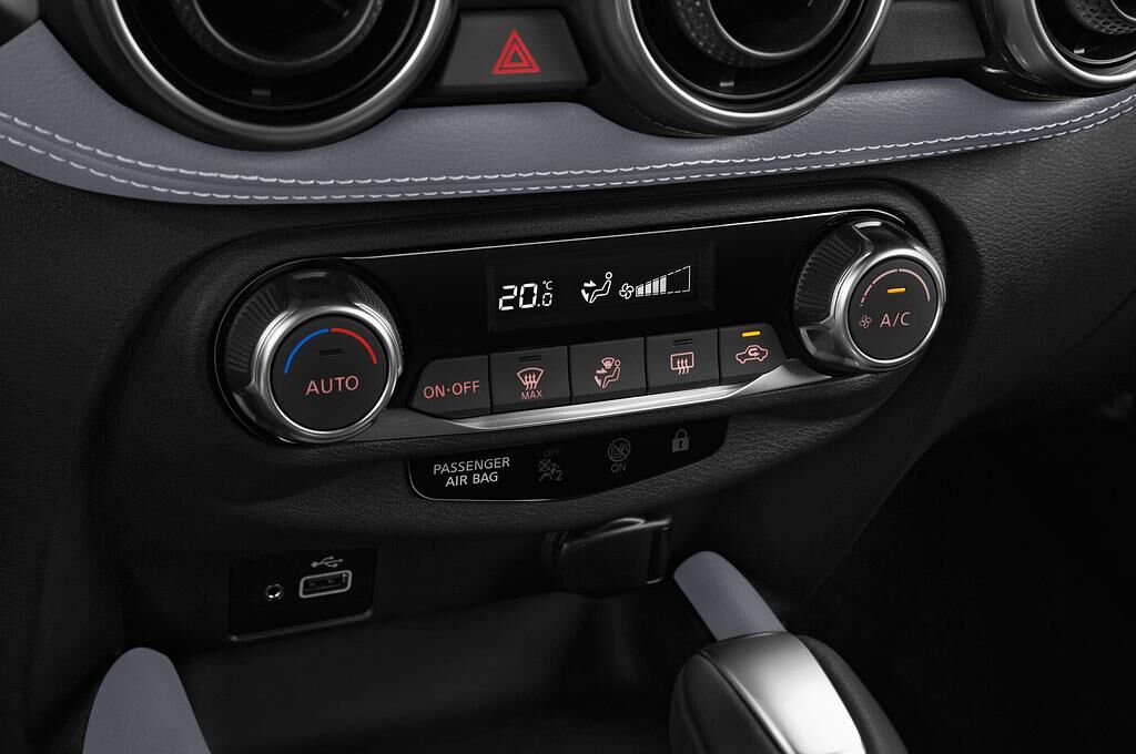 Nissan Juke (Baujahr 2020) Acenta 5 Türen Temperatur und Klimaanlage