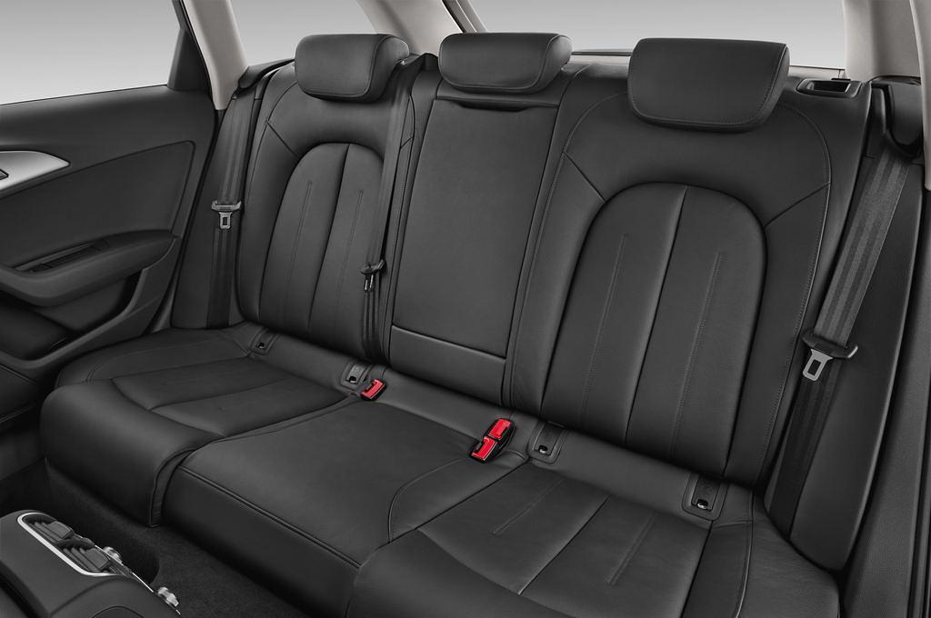 Audi A6 (Baujahr 2012) sport selection 4 Türen Rücksitze