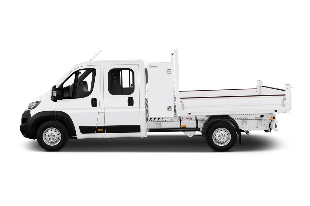 Citroen Jumper (Baujahr 2019) - 4 Türen Seitenansicht