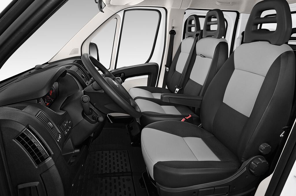 Citroen Jumper (Baujahr 2019) - 4 Türen Vordersitze