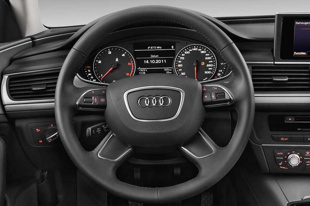 Audi A6 (Baujahr 2012) sport selection 4 Türen Lenkrad