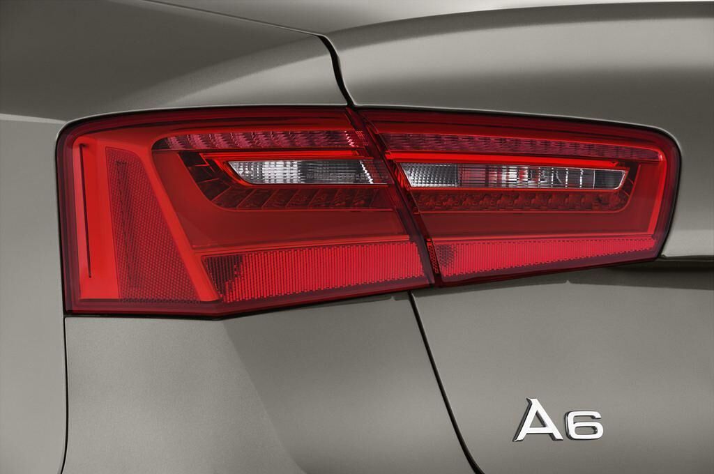 Audi A6 (Baujahr 2012) sport selection 4 Türen Rücklicht