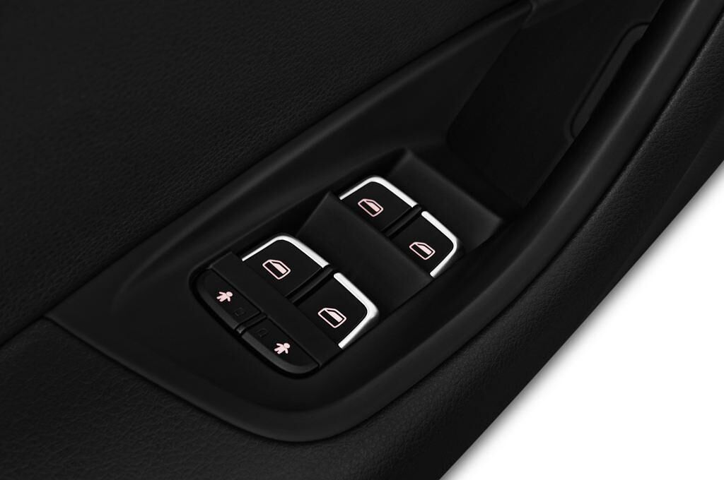 Audi A6 (Baujahr 2016) - 4 Türen Bedienungselemente Tür