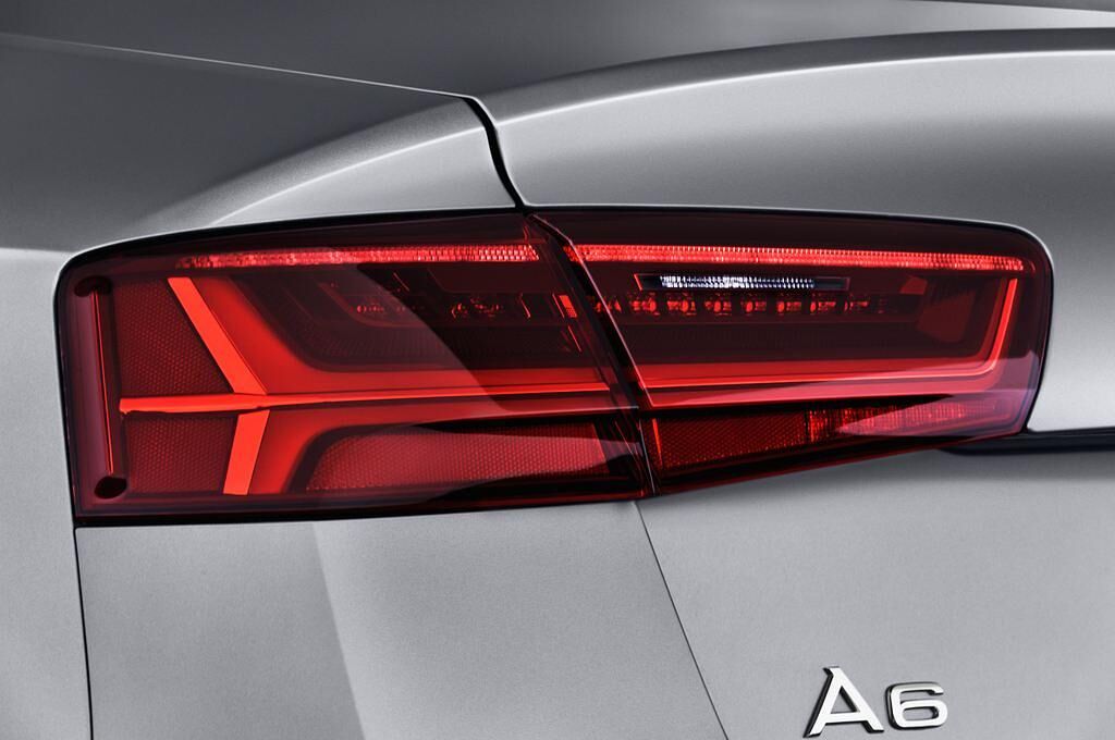 Audi A6 (Baujahr 2016) - 4 Türen Rücklicht