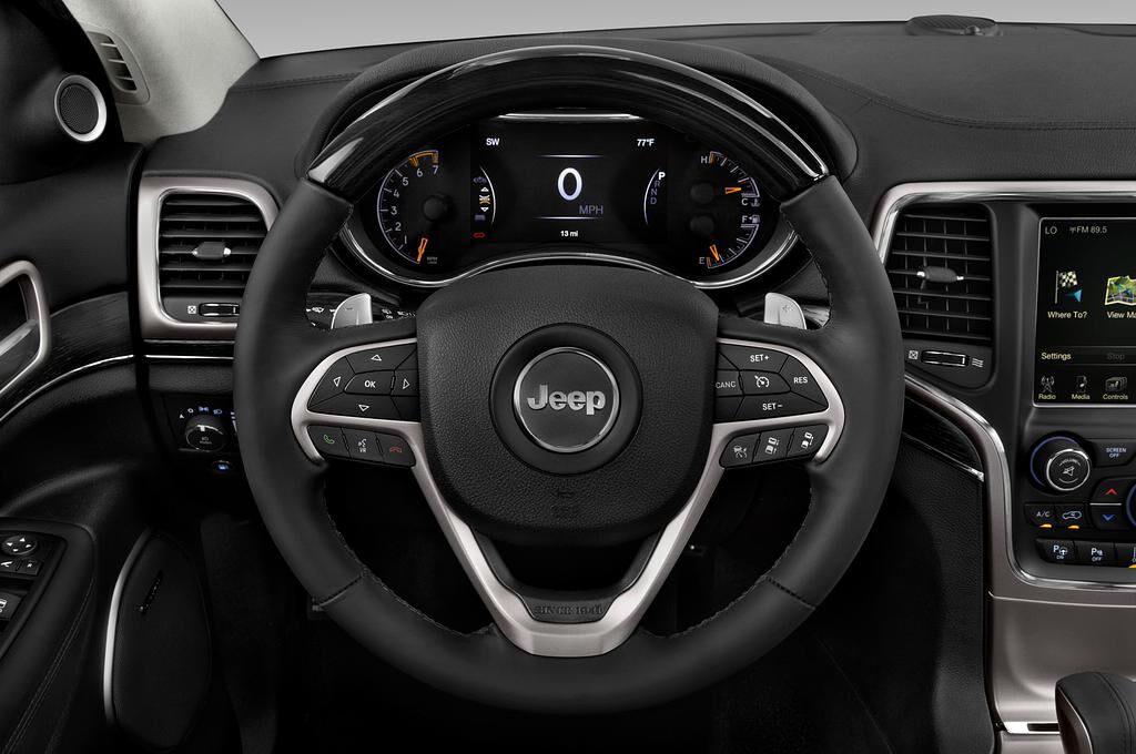 Jeep Grand Cherokee (Baujahr 2018) Summit 5 Türen Lenkrad