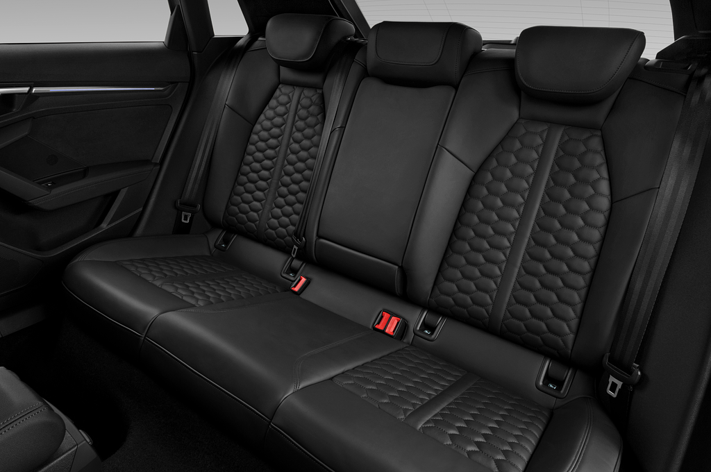 Audi RS3 Sportback (Baujahr 2022) RS3 5 Türen Rücksitze