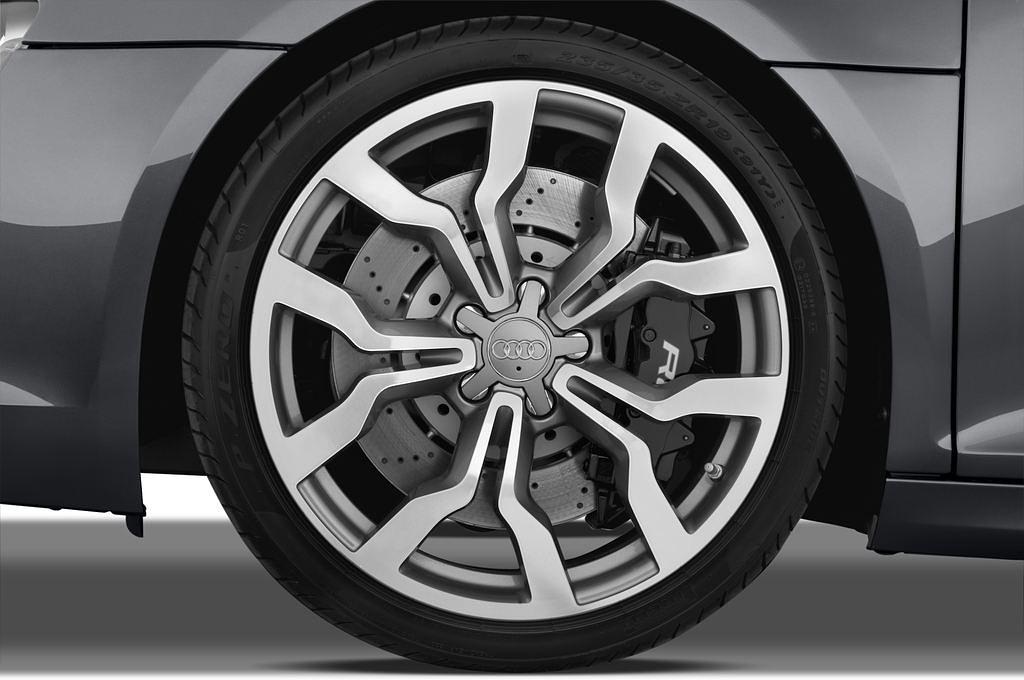 Audi R8 V10 (Baujahr 2010) - 2 Türen Reifen und Felge