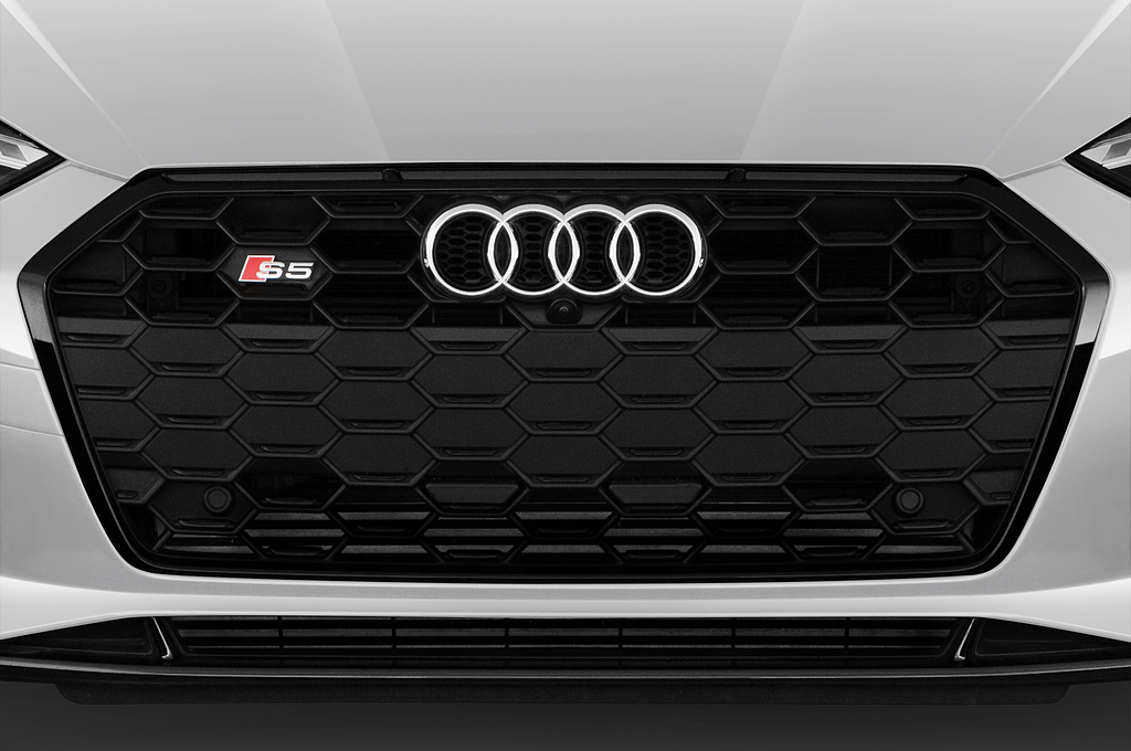 Audi S5 Sportback (Baujahr 2021) - 5 Türen Kühlergrill und Scheinwerfer
