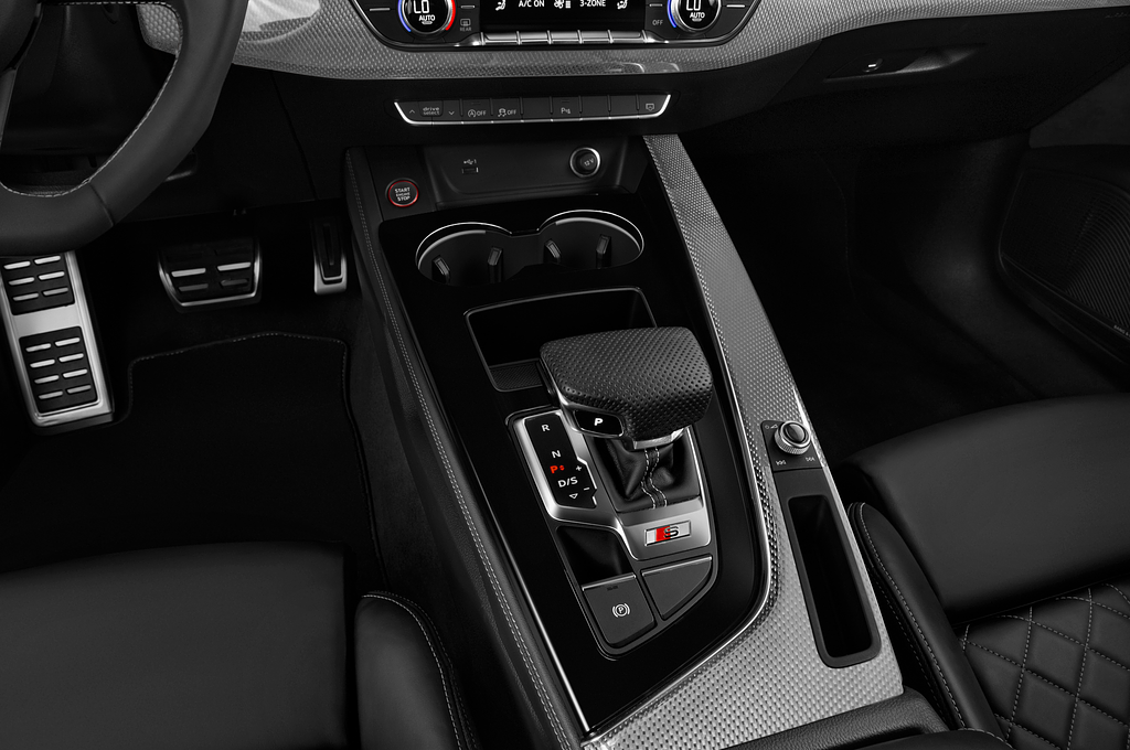 Audi S5 Sportback (Baujahr 2021) - 5 Türen Schalthebel