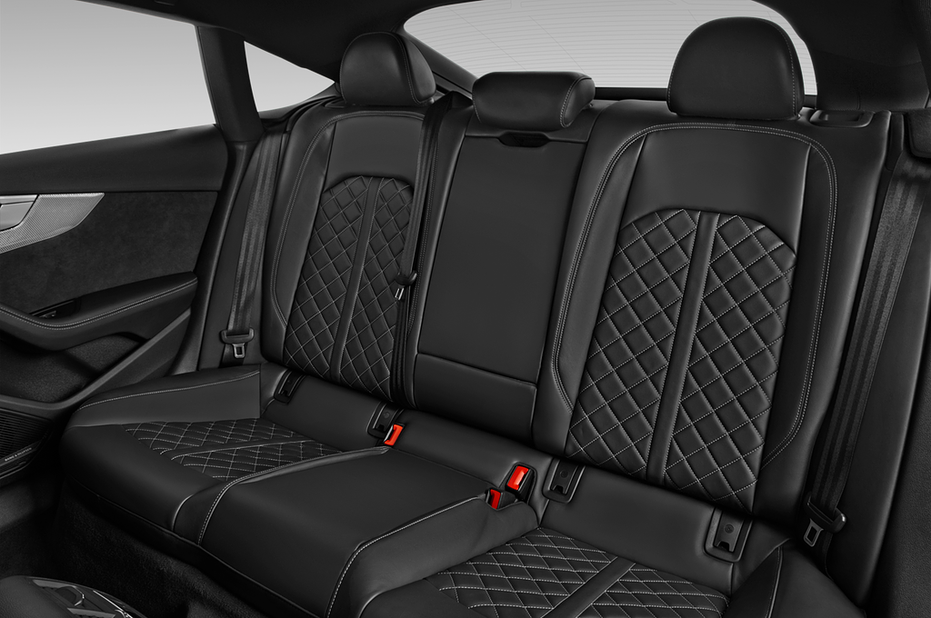 Audi S5 Sportback (Baujahr 2021) - 5 Türen Rücksitze