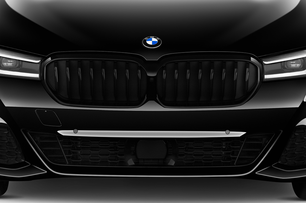 BMW 5 Series (Baujahr 2021) M Sport Edition 4 Türen Kühlergrill und Scheinwerfer
