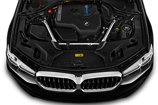 BMW 5 Series (Baujahr 2021) 530e Base 4 Türen Motor