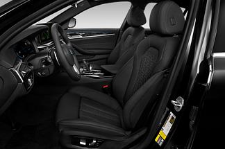BMW 5 Series (Baujahr 2021) 530e Base 4 Türen Vordersitze