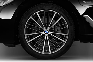 BMW 5 Series (Baujahr 2021) 530e Base 4 Türen Reifen und Felge