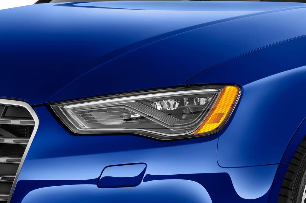 Audi S3 (Baujahr 2015) 2.0 Tfsi Quattro 4 Türen Scheinwerfer