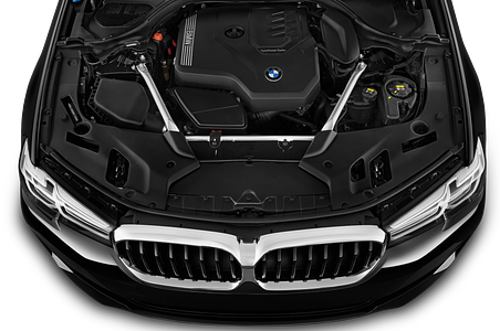 BMW 5 Series (Baujahr 2021) Luxury Line 4 Türen Motor