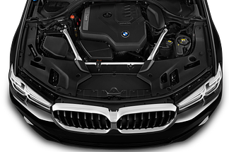 BMW 5 Series (Baujahr 2021) Luxury Line 4 Türen Motor