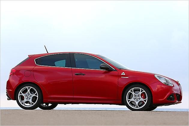 Typisch Alfa sind die Fünfloch-Felgen