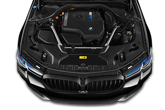 BMW 5 Series Plug-in-Hybrid (Baujahr 2020) M Sport Edition 4 Türen Motor