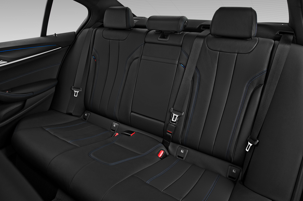 BMW 5 Series Plug-in-Hybrid (Baujahr 2020) M Sport Edition 4 Türen Rücksitze