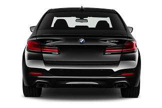 BMW 5 Series Plug-in-Hybrid (Baujahr 2020) M Sport Edition 4 Türen Heckansicht
