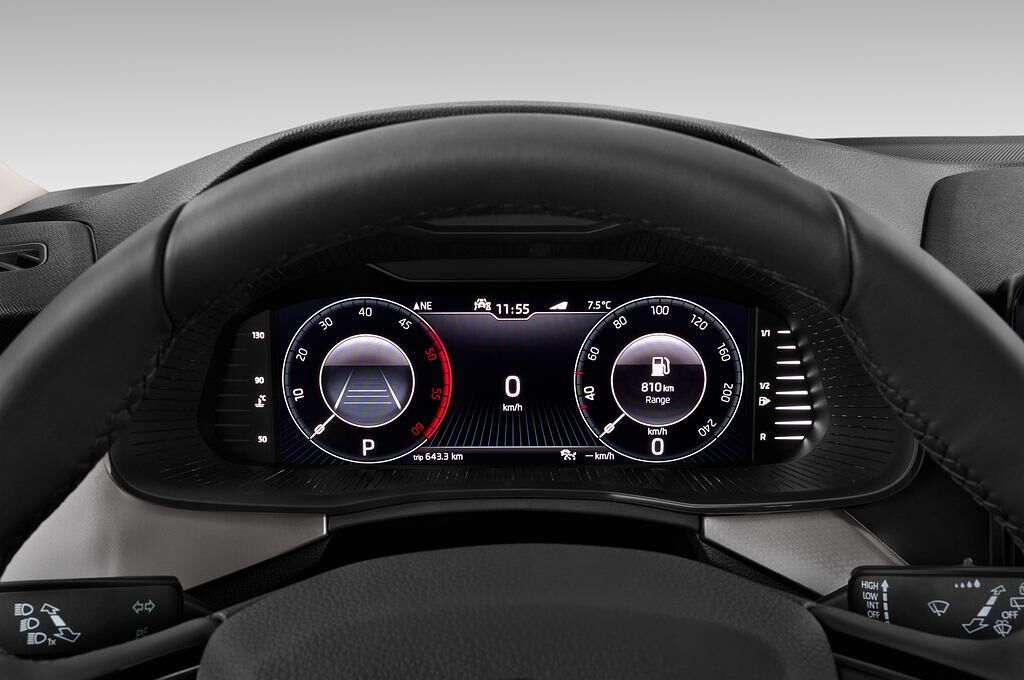 Skoda Kamiq (Baujahr 2020) Style 5 Türen Tacho und Fahrerinstrumente