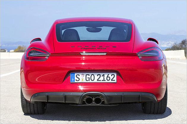 Auch die Heckleuchten sind beim GTS dunkler als normalerweise