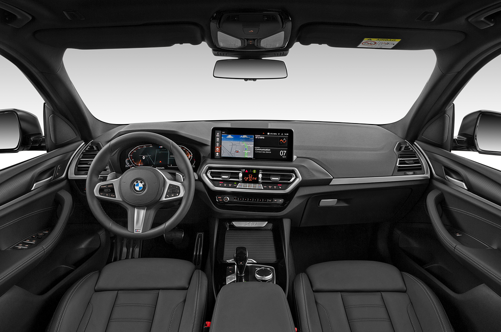 BMW X3 (Baujahr 2022) M Sport 5 Türen Cockpit und Innenraum