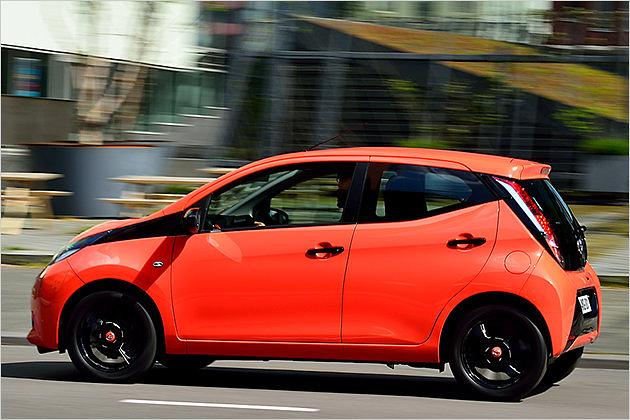 Gut zu erkennen ist die nach hinten ansteigende Gürtellinie, welches die Sicht schmälert