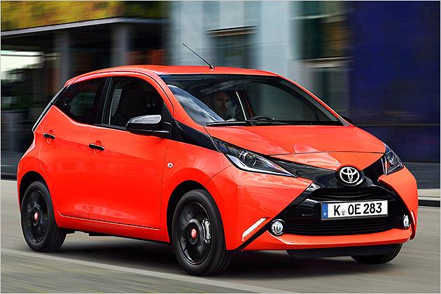 Im komplett neuen Gewand fährt der Toyota Aygo vor