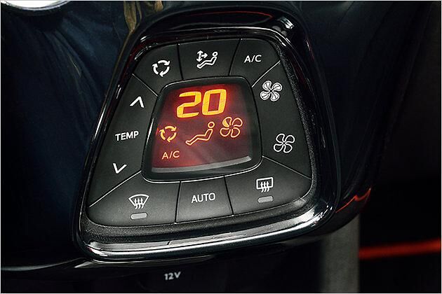 Ungewohnt für einen Cityflitzer: Die Klimaautomatik